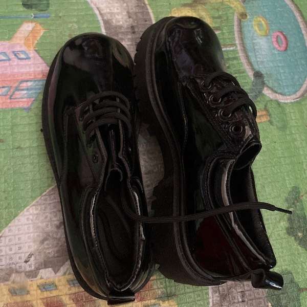 Black shoe